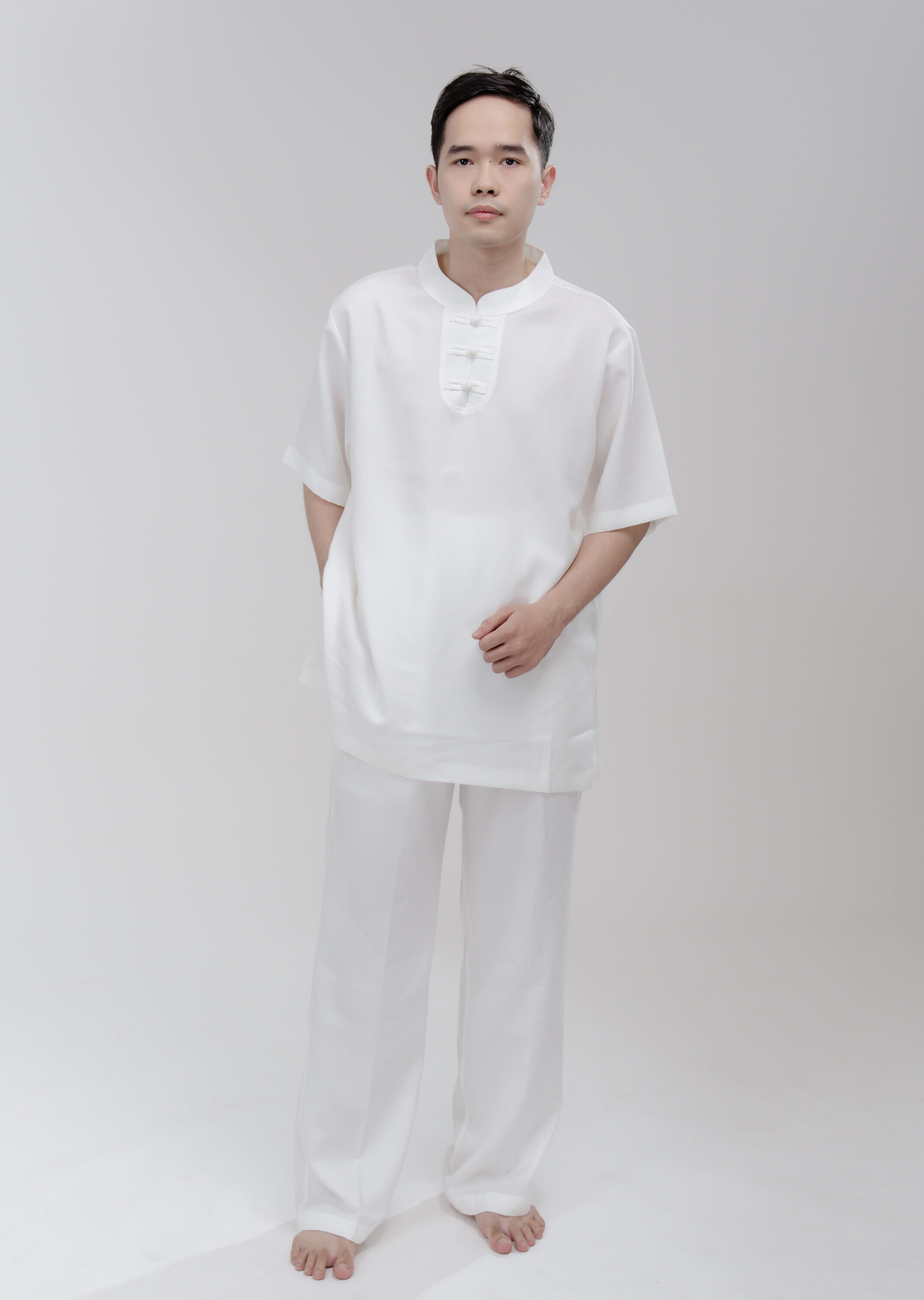 Bộ nam cổ trụ tay ngắn (trắng)