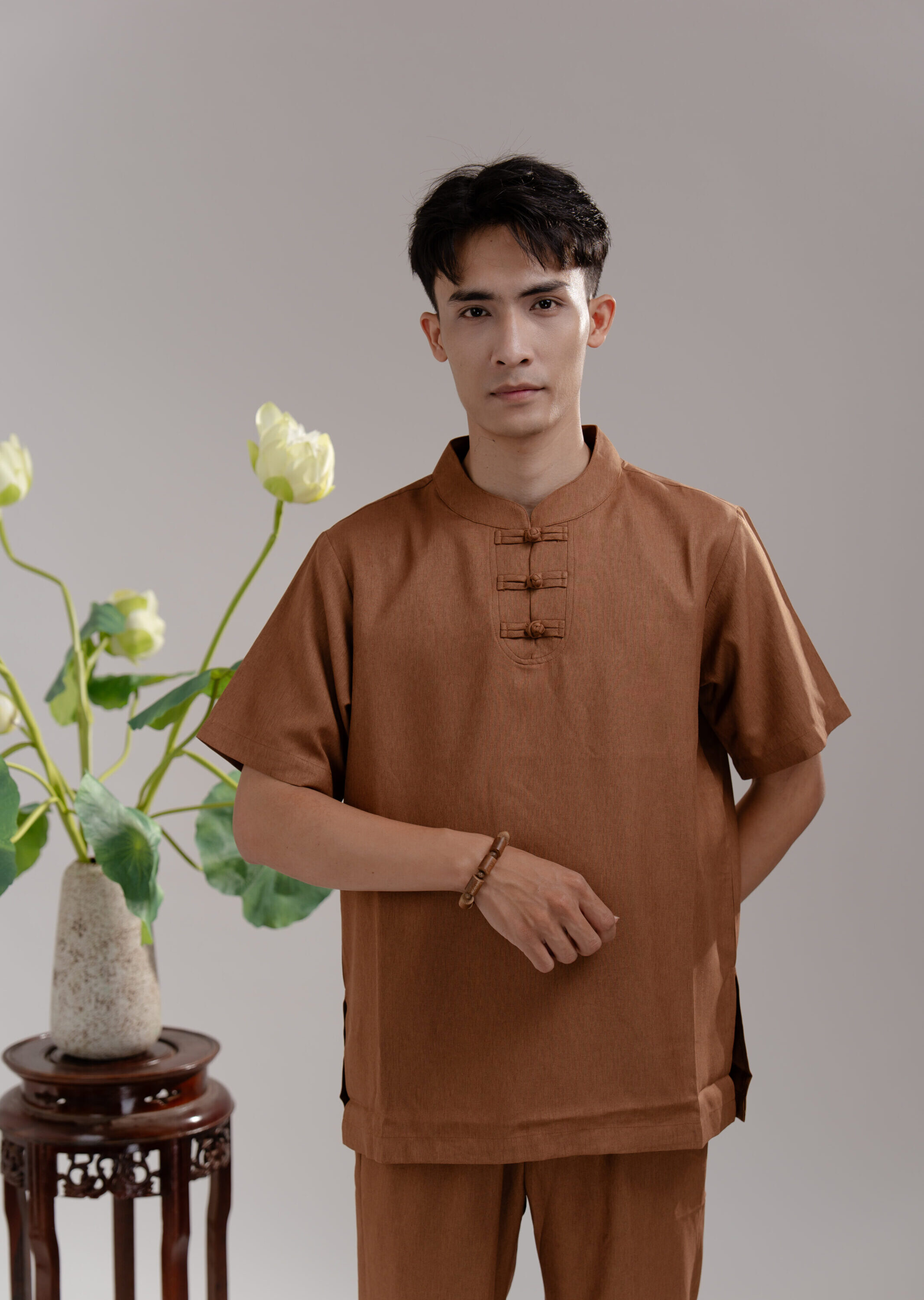 Bộ nam có trụ tay ngắn (nâu)