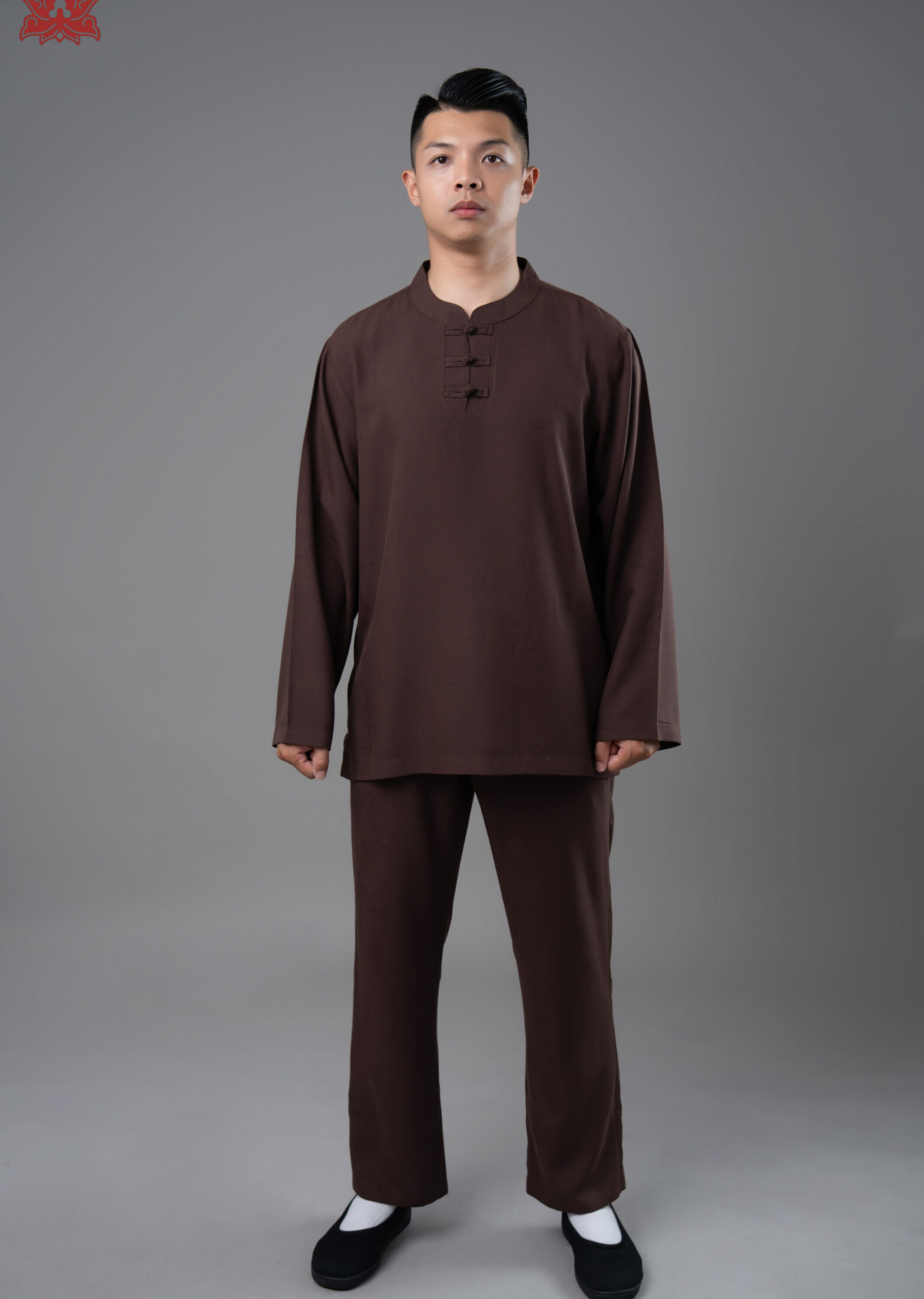 Bộ nam cổ trụ tay dài (Nâu đen)