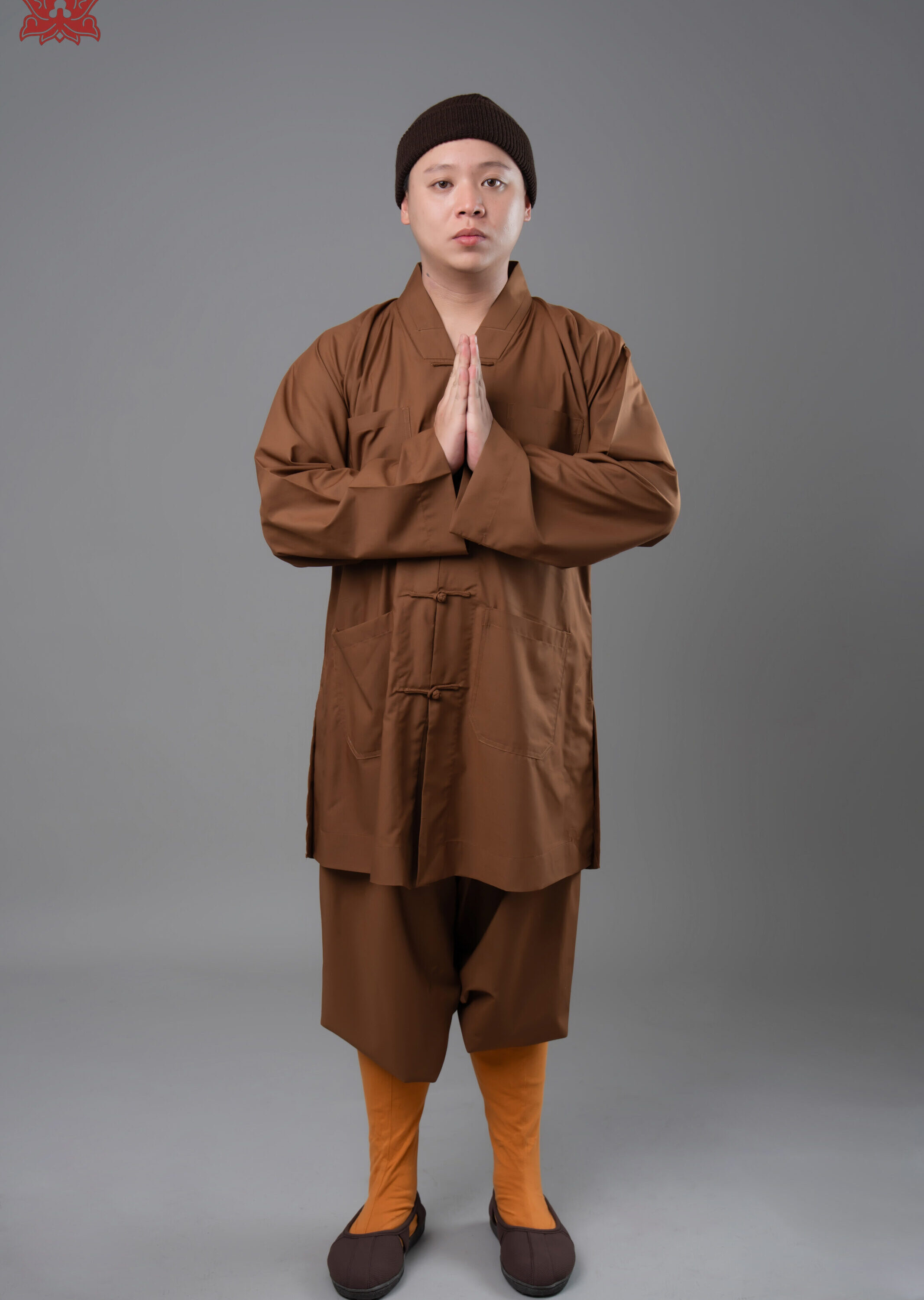 Khoác ngắn nút tàu (nâu)