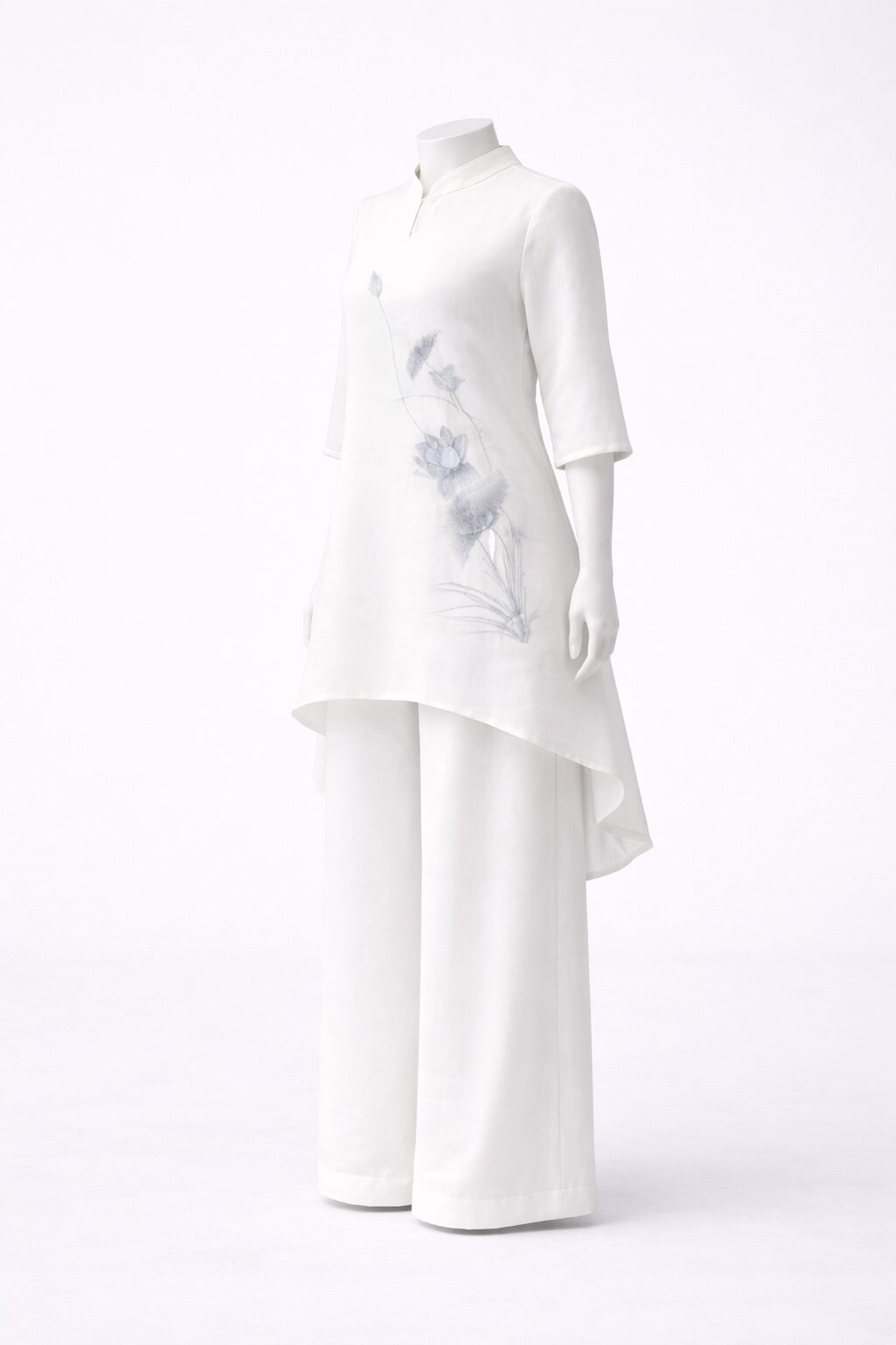 Bộ đầm 1 nút thêu (trắng)